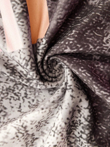 Marisa | Svetre s grafickým potlačou a zipsom